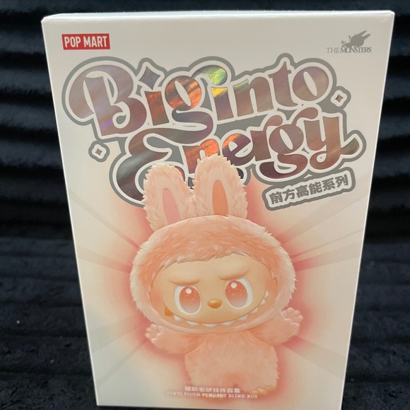 Big into Energy Series Loyalty Labubu - Picture 1 of 5